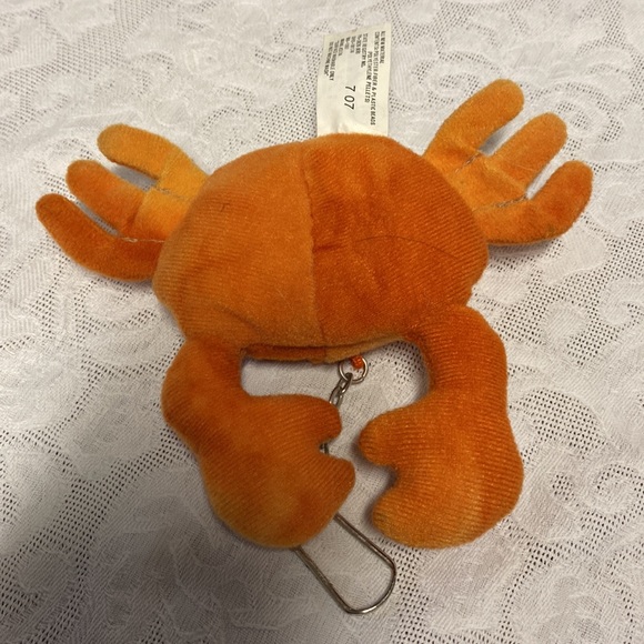 KEYCHAIN Red Crab Stuffed Animal Keychain - Picture 3 of 3